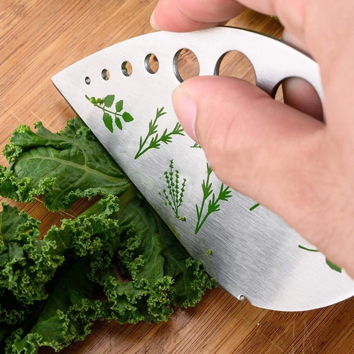 Tocator manual pentru ierburi , instrument de curatat frunze, margini ascutie, 9 gauri de diferite dimensiuni, multifunctional, material otel inoxidabil, maner ergonomic, rezistent la rugina, 12.3 x 6.9 cm, argintiu