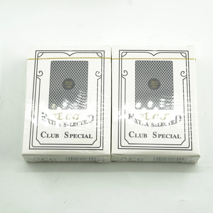 Set de Poker Complex cu 200 de jetoane , Include 2 seturi de carti, Texas Hold`em set, portabil, cutie depozitare