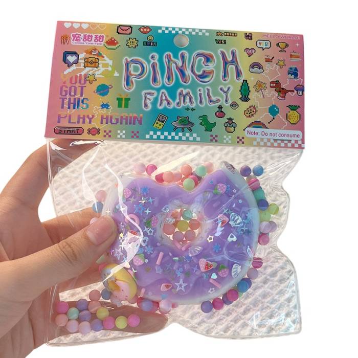 Jucarie Antistres Squishy, , cu Revenire Lenta, Squeeze Pinch Family, Model Gogoasa, 6x6 cm, 99g, Ambalaj Transparent, Mov