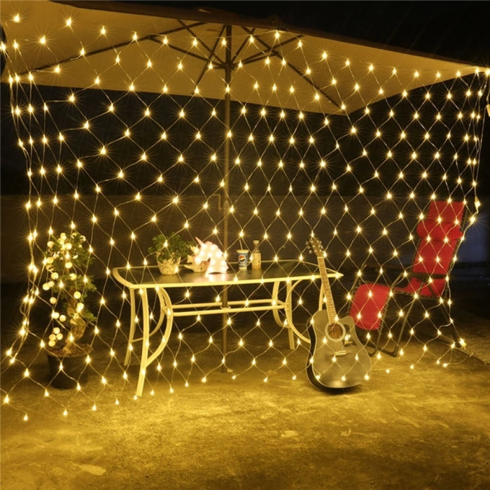 Instalatie Craciun, Tip Plasa, 9 m x 1.5 m, 720 LED-uri, Alb cald, 8 jocuri de lumini, Transformator cu telecomanda, Interconectabila, Prelungitor 3 m inclus, Fir transparent, 